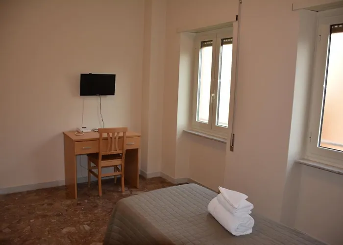 Madre Chiara Domus Pensjonat Rzym