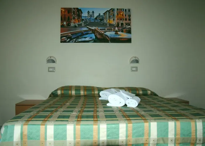 Madre Chiara Domus 3* Rzym